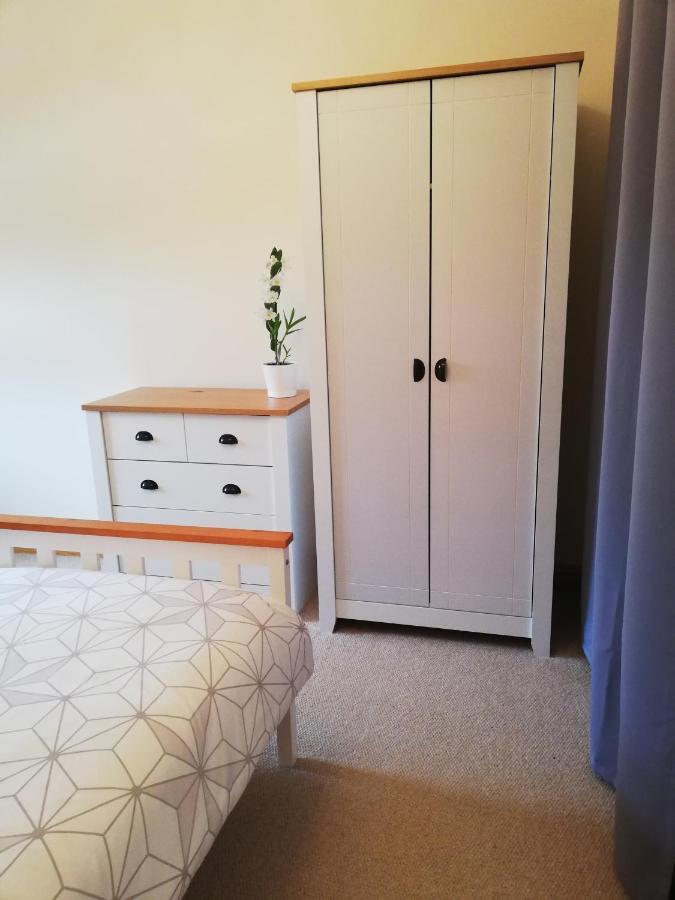 6 Beili Priory Apartment Abergavenny ภายนอก รูปภาพ