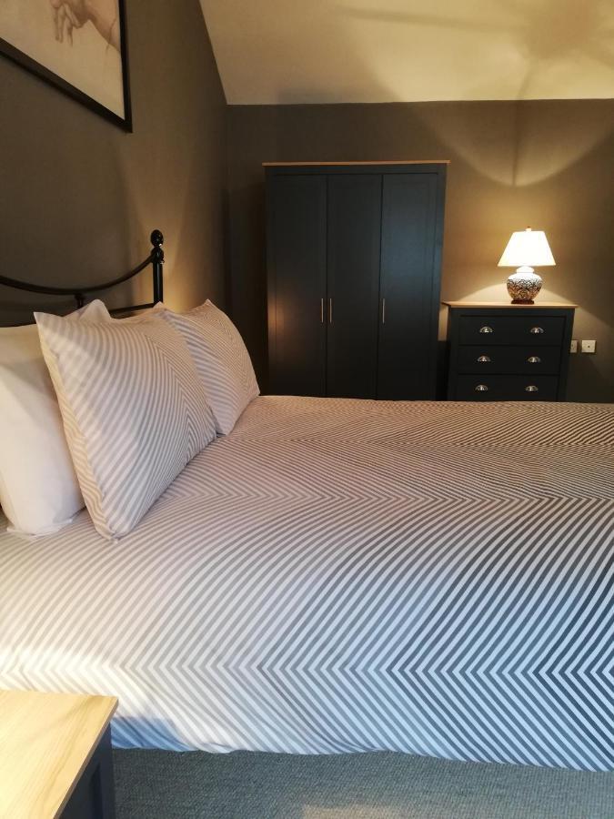6 Beili Priory Apartment Abergavenny ภายนอก รูปภาพ